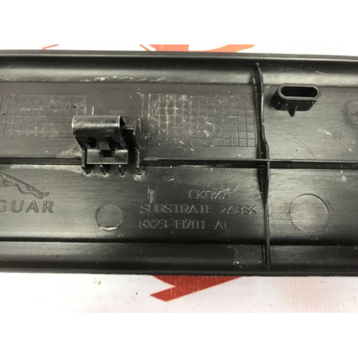Накладка порога передняя левая Jaguar XF 2008-2015 8X2313201AF